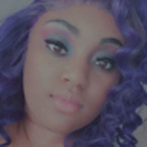 Meet your Posher, Ebony